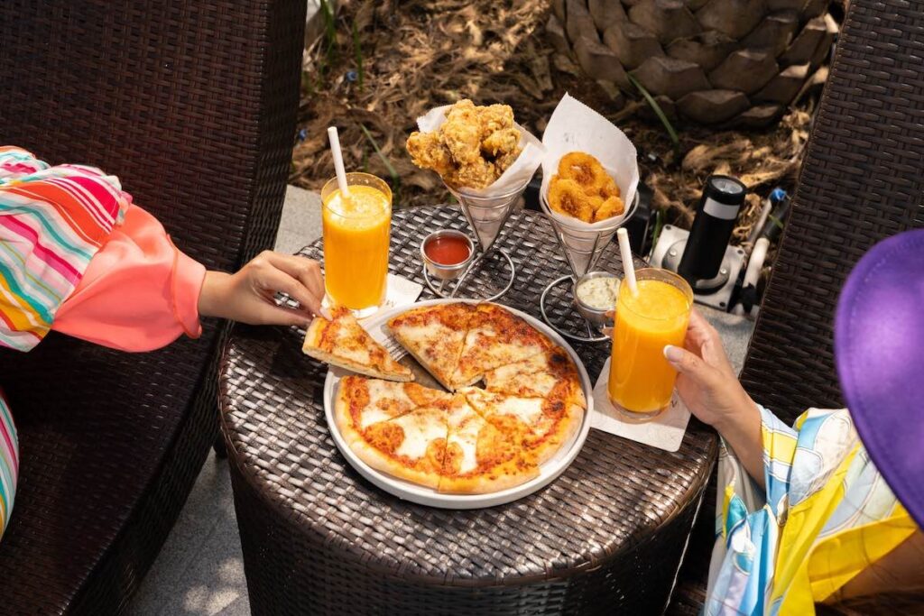 Make your Saturdays extra special with pizza, pasta, and poolside fun!